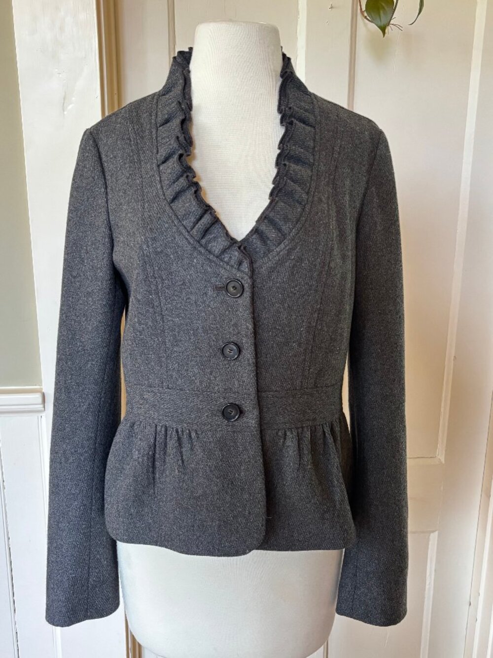 Vintage Grey Ann Taylor Loft Wool Tweed Blazer Ruffle Edge Fitted Waist Academia